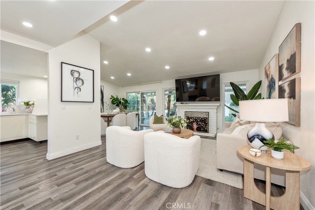 1 Emperor Irvine, CA 92604 - Photo 10 of 31