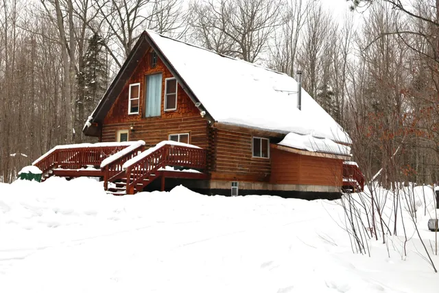 $344,000 | 16990 Co Hwy H, Mason, WI 54856