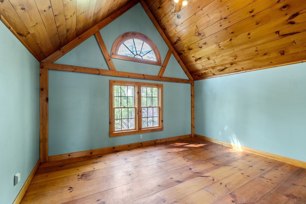 362 Snows Pond Road Rochester, MA 02770 - Photo 22 of 41 a view of empty room with a window