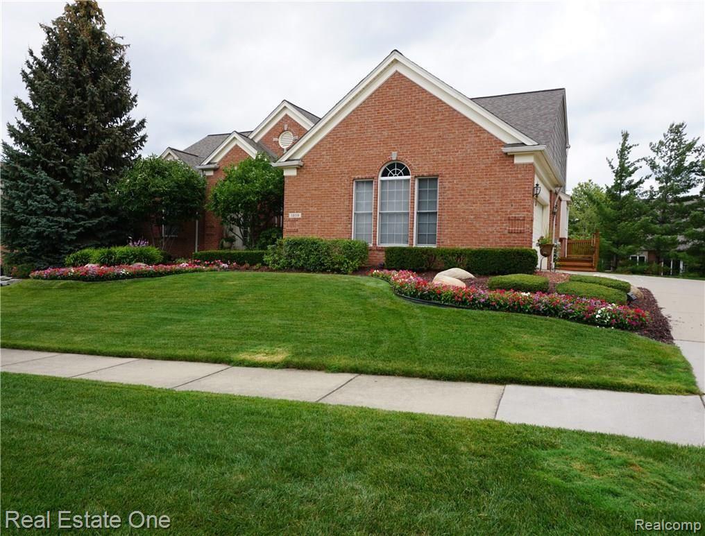 1859 Ring Neck Drive Rochester, MI 48307 - Photo 40 of 40 DSC06037 (2).JPG