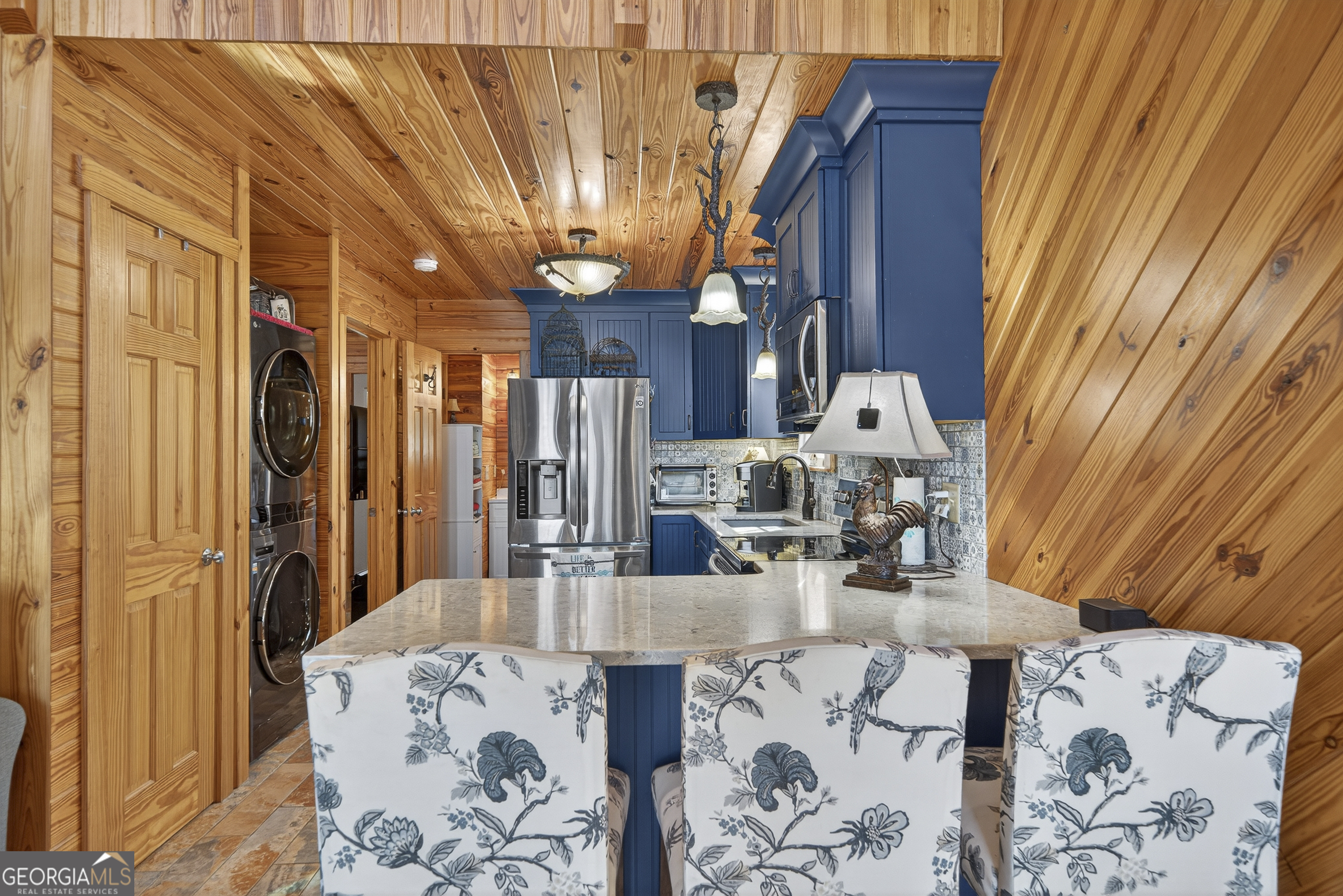 955 Barbara Point Road Sparta, GA 31087 - Photo 14 of 54 a view of a living room with furniture