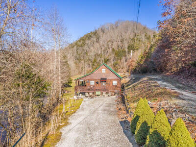 4361 Chestnut Ridge Road Eidson, TN 37731 - Photo 14 of 42 26DA45AD-58A3-4863-9E6B-2091CC5363FB