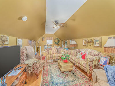 4361 Chestnut Ridge Road Eidson, TN 37731 - Photo 10 of 42 FF1CE390-0741-4BEE-BA6E-C13F17B044D1