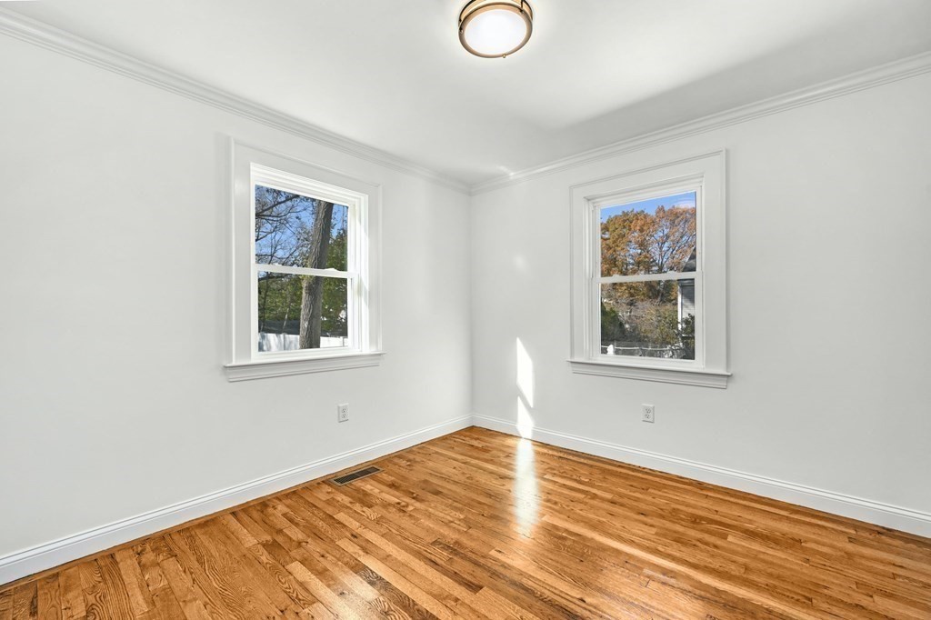 16 Alward Road Boston, MA 02132 - Photo 14 of 41 Gallery Image 14