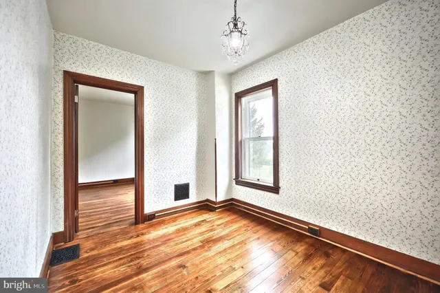 $369,900 | 415 Lincoln Way West, New Oxford, PA 17350