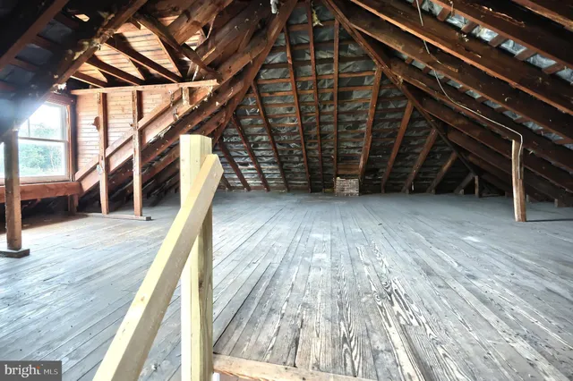 $369,900 | 415 Lincoln Way West, New Oxford, PA 17350