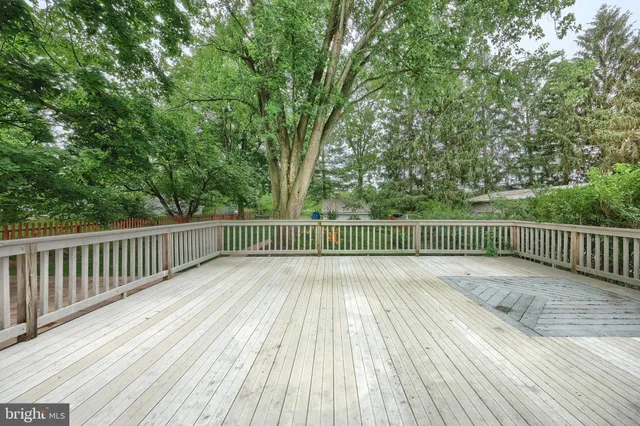 $369,900 | 415 Lincoln Way West, New Oxford, PA 17350