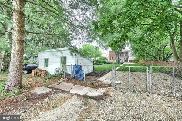$364,900 | 415 Lincoln Way West, New Oxford, PA 17350
