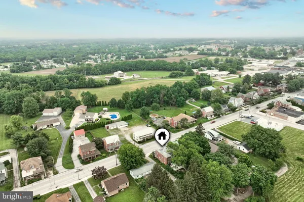 $364,900 | 415 Lincoln Way West, New Oxford, PA 17350