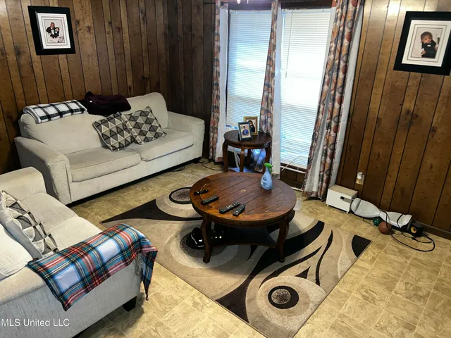 $95,000 | 104 Goza Street, Grenada, MS 38901