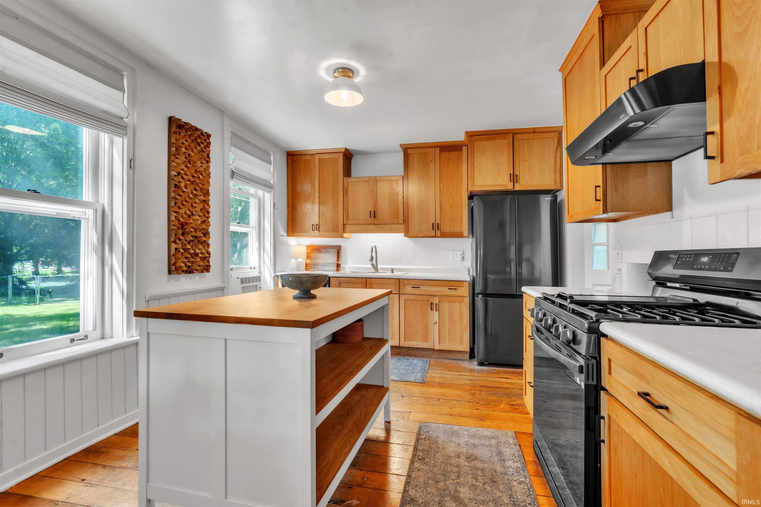 2444 Sand Point Road Fort Wayne, IN 46809 - Photo 12 of 36