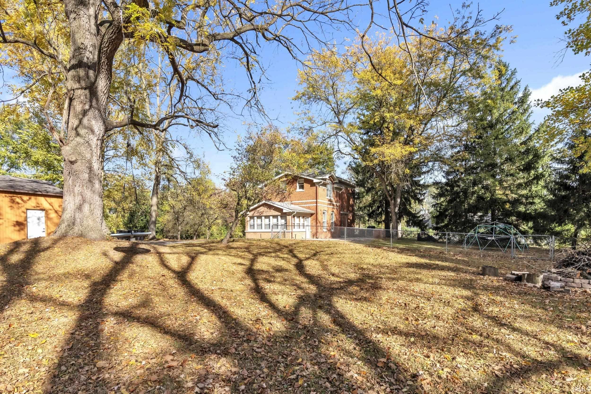 2444 Sand Point Road Fort Wayne, IN 46809 - Photo 31 of 36