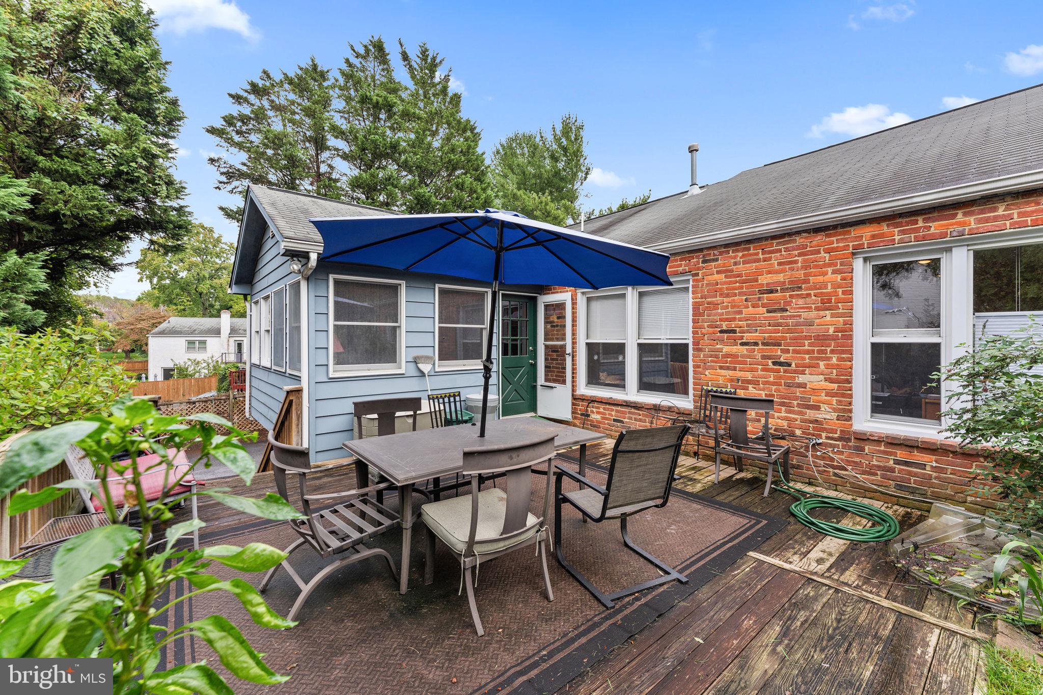 4000 North Glebe Road Arlington, VA 22207 - Photo 6 of 46 Deck off sunroom/sitting room