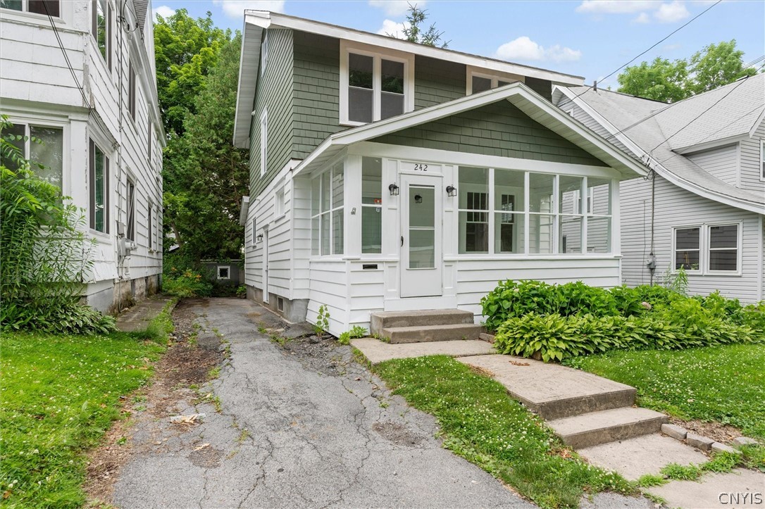 242 Rider Avenue Syracuse, NY 13207 - Photo 3 of 47