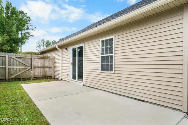 $319,900 | 719 Grathwol Drive, Wilmington, NC 28405
