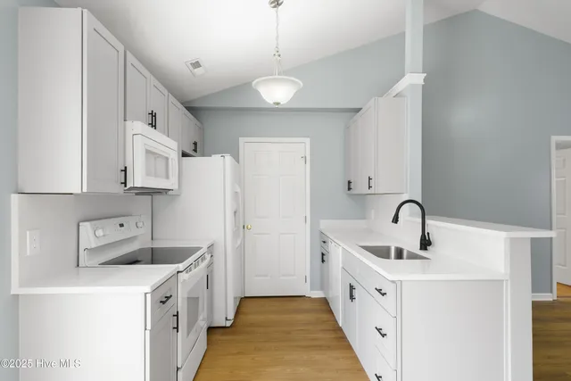 $319,900 | 719 Grathwol Drive, Wilmington, NC 28405