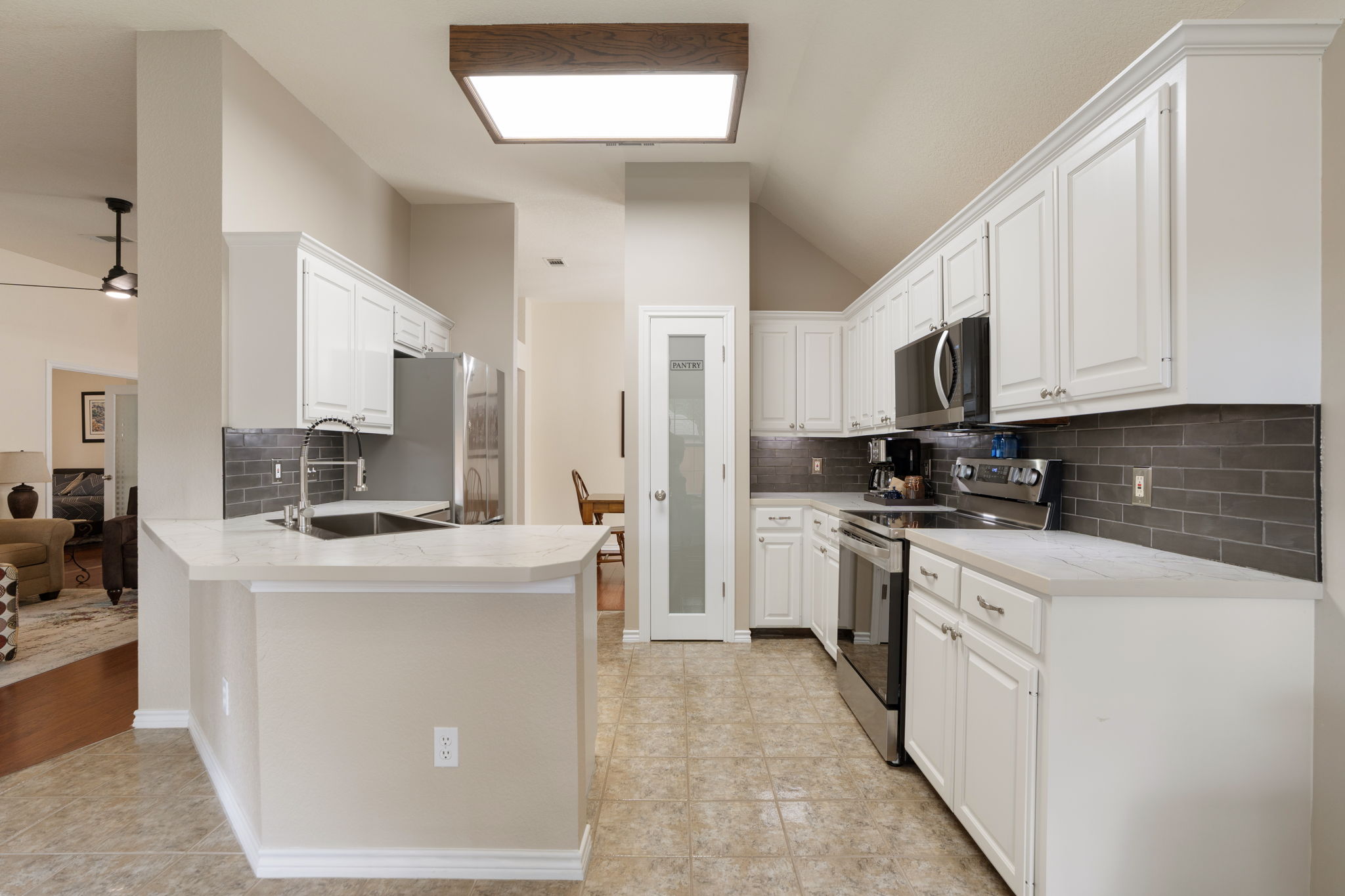 124 Village Drive Georgetown, TX 78628 - Photo 7 of 28