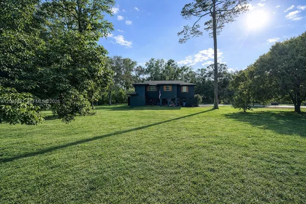 $3,450 | 16932 Calder Drive West, Loxahatchee, FL 33470