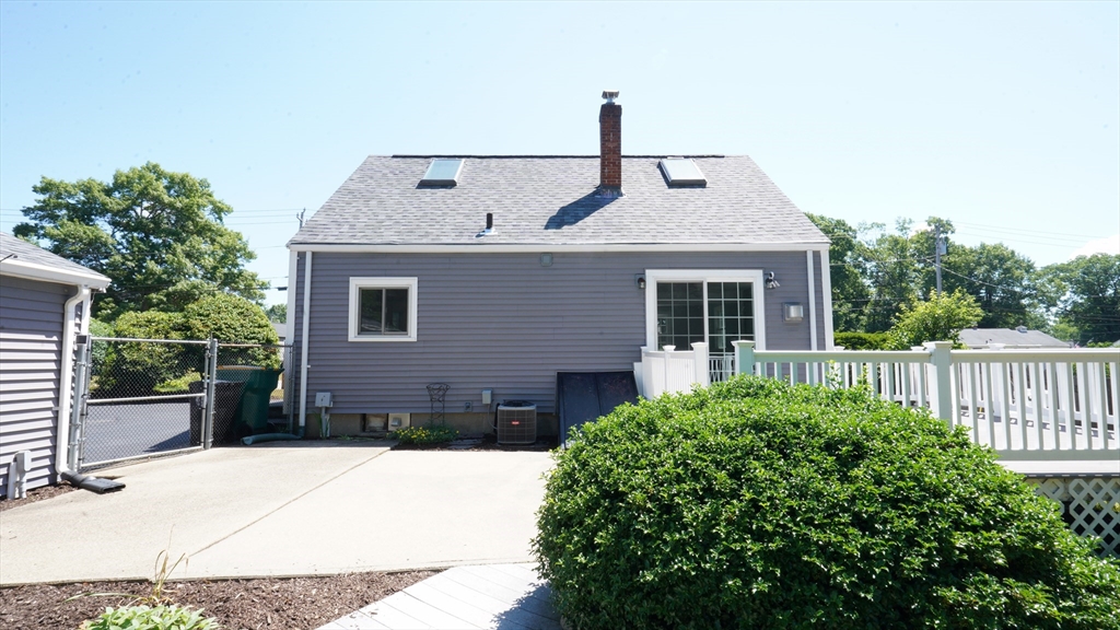 11 Roland Baxter Road North Attleboro, MA 02760 - Photo 23 of 34