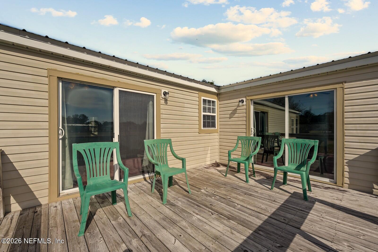 305 Palmetto Bluff Road Palatka, FL 32177 - Photo 23 of 34 Rear Patio
