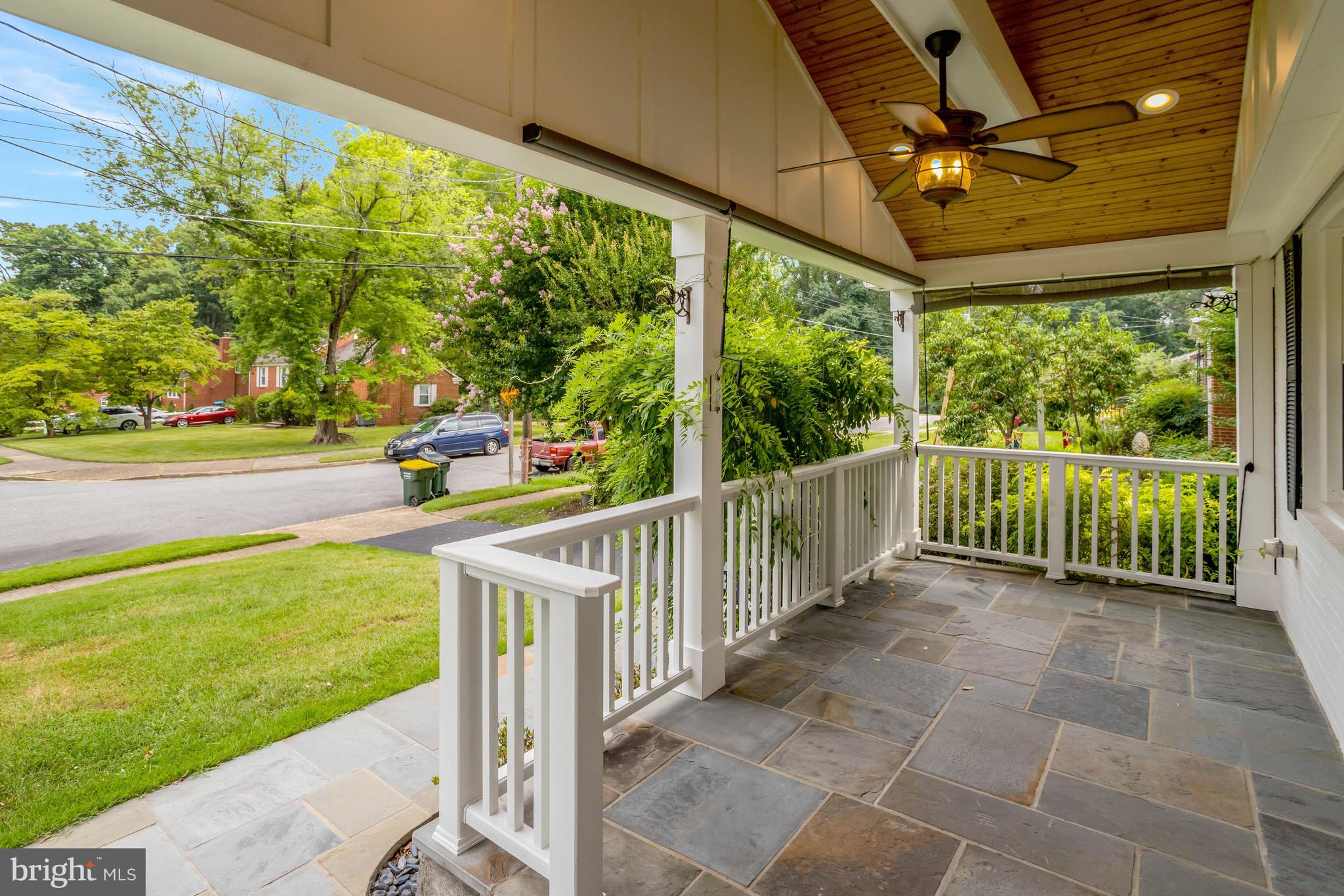 7623 Mendota Place Springfield, VA 22150 - Photo 4 of 67 INVITING FRONT PORCH