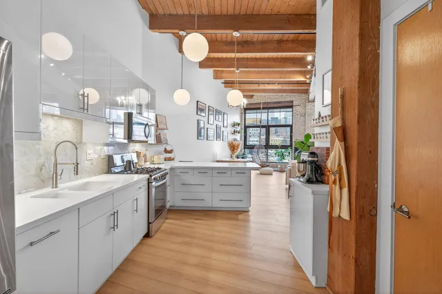 $3,195 | 404 North Washington Avenue, Unit 205, Minneapolis, MN 55401