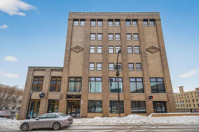 $3,195 | 404 North Washington Avenue, Unit 205, Minneapolis, MN 55401
