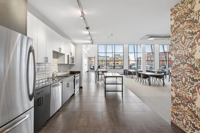 $3,195 | 404 North Washington Avenue, Unit 205, Minneapolis, MN 55401