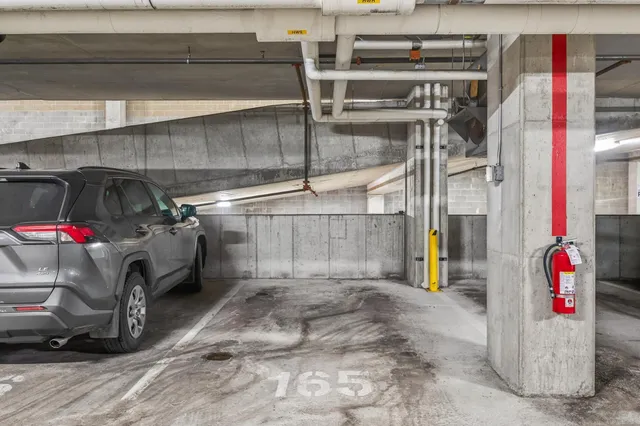 $3,195 | 404 North Washington Avenue, Unit 205, Minneapolis, MN 55401