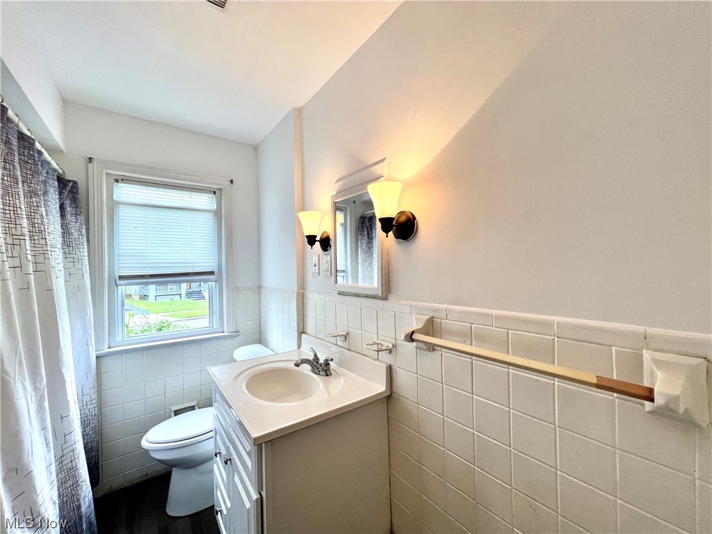 912 Whitby Road Cleveland Heights, OH 44112 - Photo 21 of 27