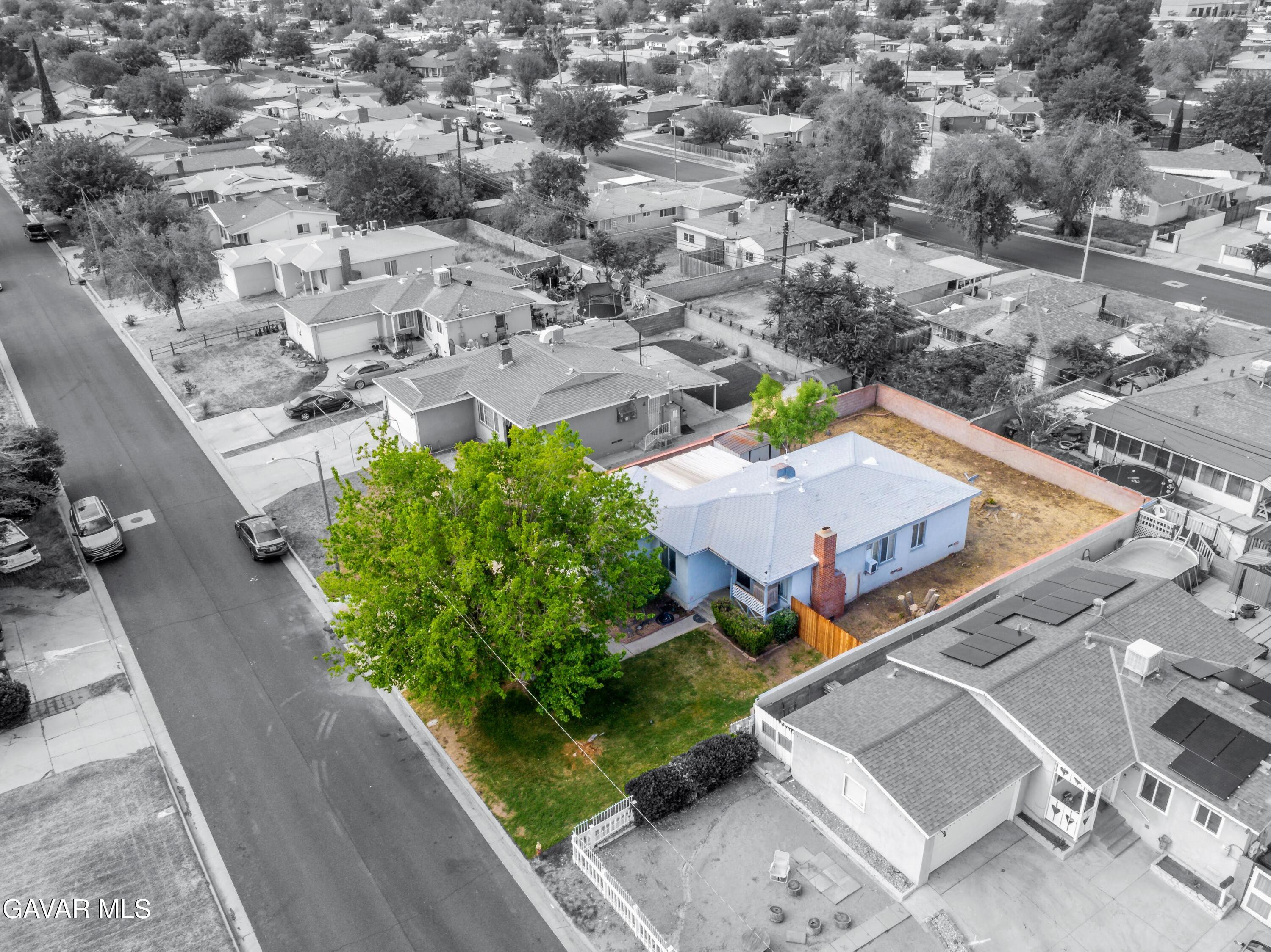 44265 Foxton Avenue Lancaster, CA 93535 - Photo 4 of 20 an aerial view of a house with a yard