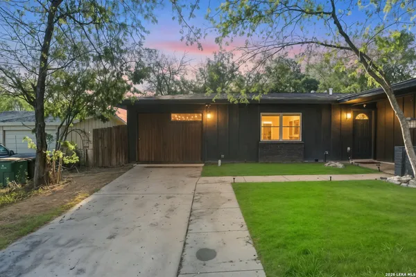 $2,400 | 3314 Deer Creek, San Antonio, TX 78230
