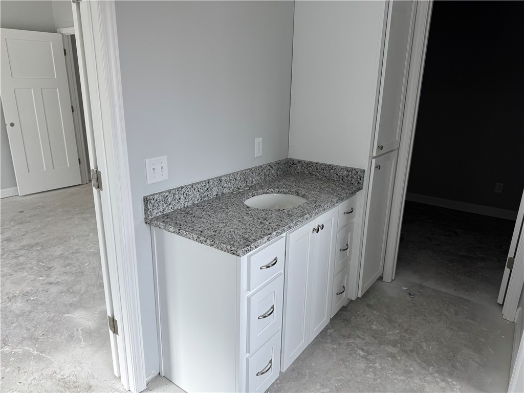 112 Haven Court Brunswick, GA 31523 - Photo 11 of 12 MBa Vanity Right