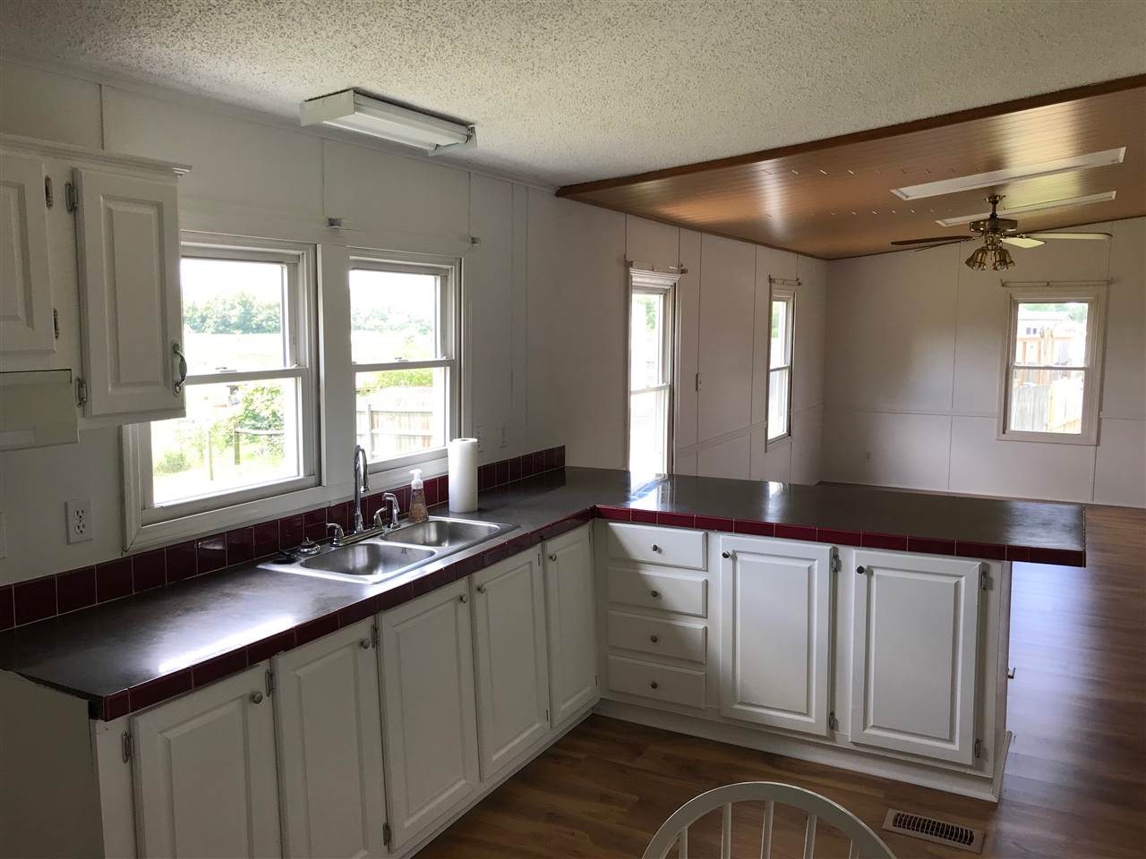 507 Mary Adams Road Franklin, KY 42134 - Photo 7 of 18 Gallery Image 7