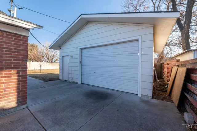 $335,000 | 554 Lynwood Boulevard, Twin Falls, ID 83301