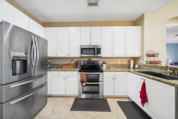 $699,000 | 8147 Viale Matera, Lake Worth, FL 33467