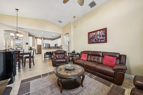 $699,000 | 8147 Viale Matera, Lake Worth, FL 33467