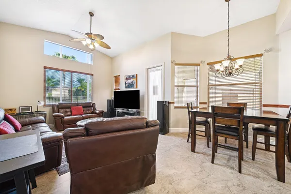 $699,000 | 8147 Viale Matera, Lake Worth, FL 33467