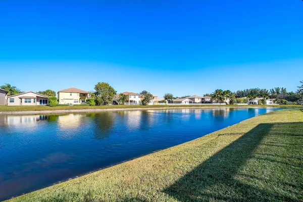 $699,000 | 8147 Viale Matera, Lake Worth, FL 33467