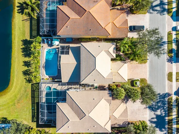 $699,000 | 8147 Viale Matera, Lake Worth, FL 33467