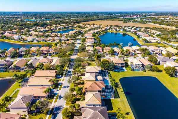 $699,000 | 8147 Viale Matera, Lake Worth, FL 33467