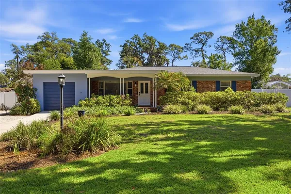 $430,000 | 308 Live Oak Avenue, Temple Terrace, FL 33617