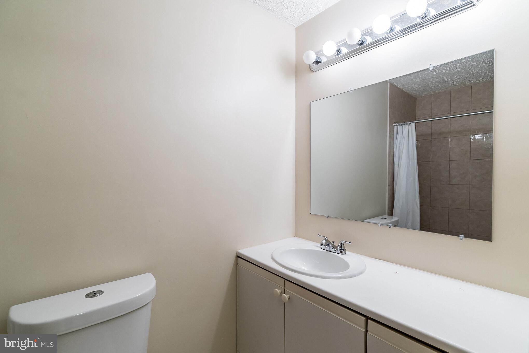 8083 Donegal Lane Springfield, VA 22153 - Photo 12 of 30