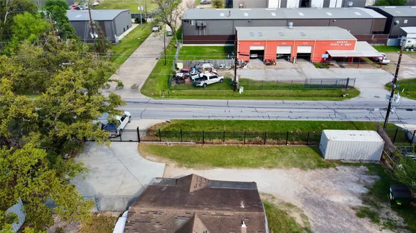 $5,000 | 6951 Windfern Road, Houston, TX 77040