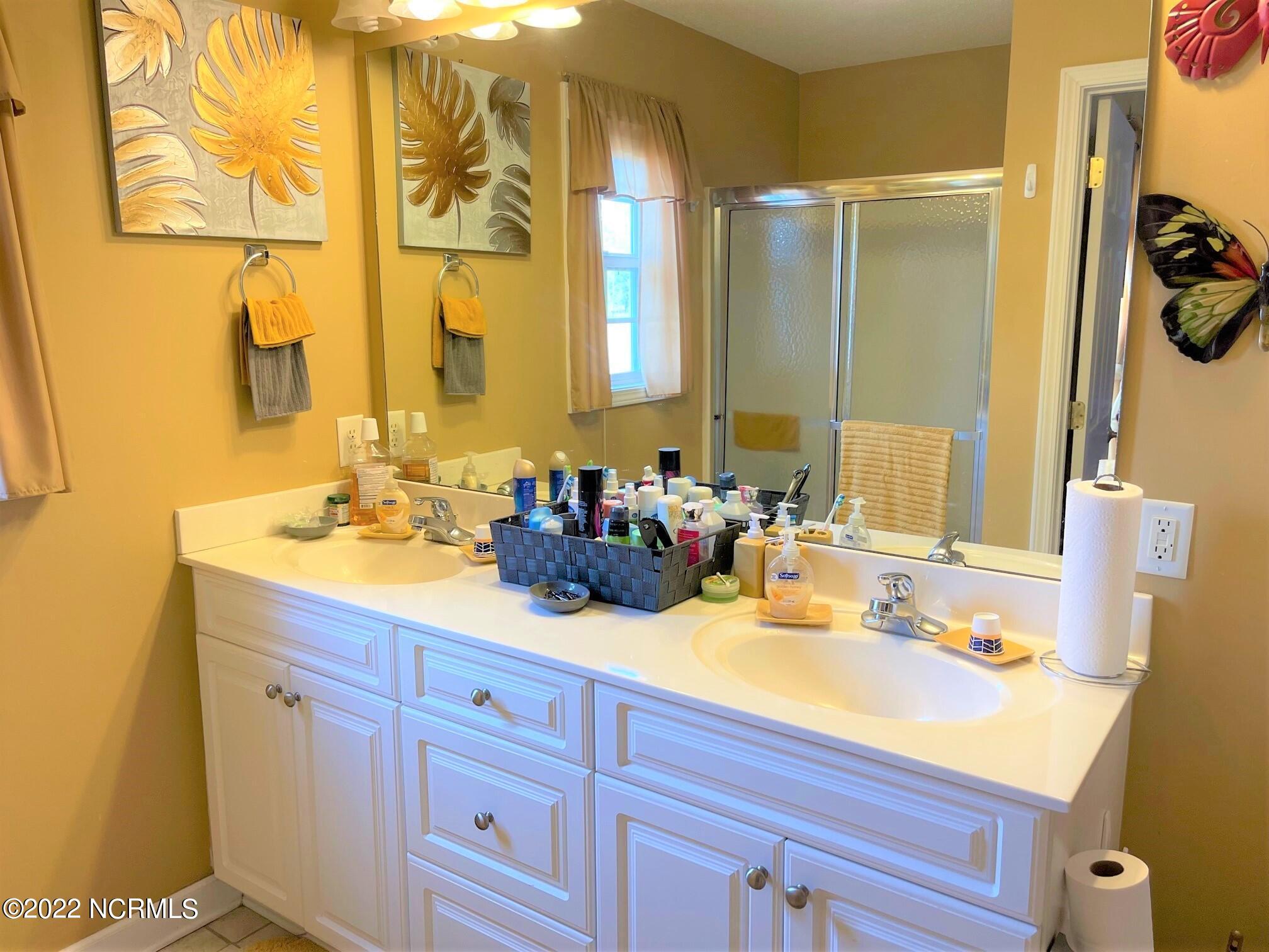 30 Beryl Circle Pinehurst, NC 28374 - Photo 14 of 34 Master Bath