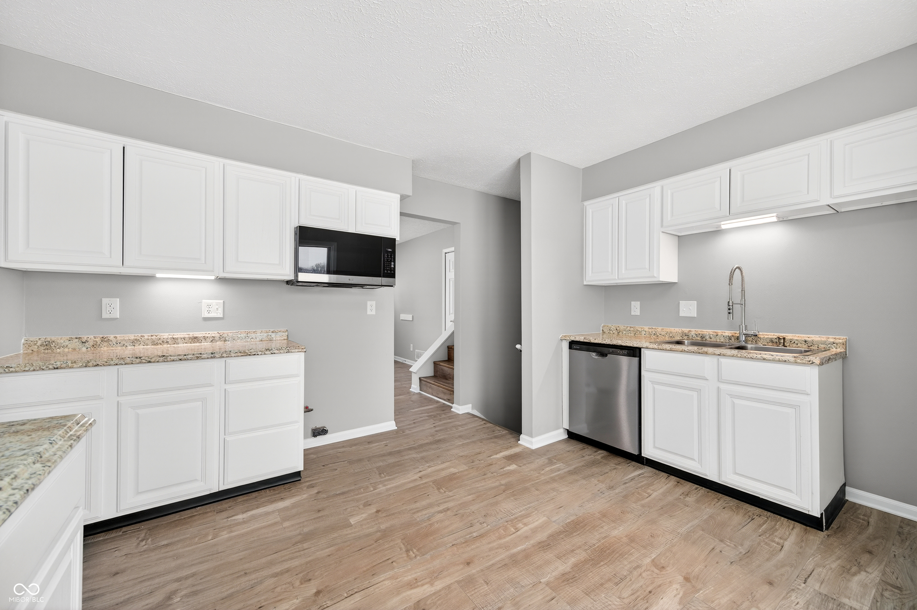 5617 Milhouse Road Indianapolis, IN 46221 - Photo 12 of 36