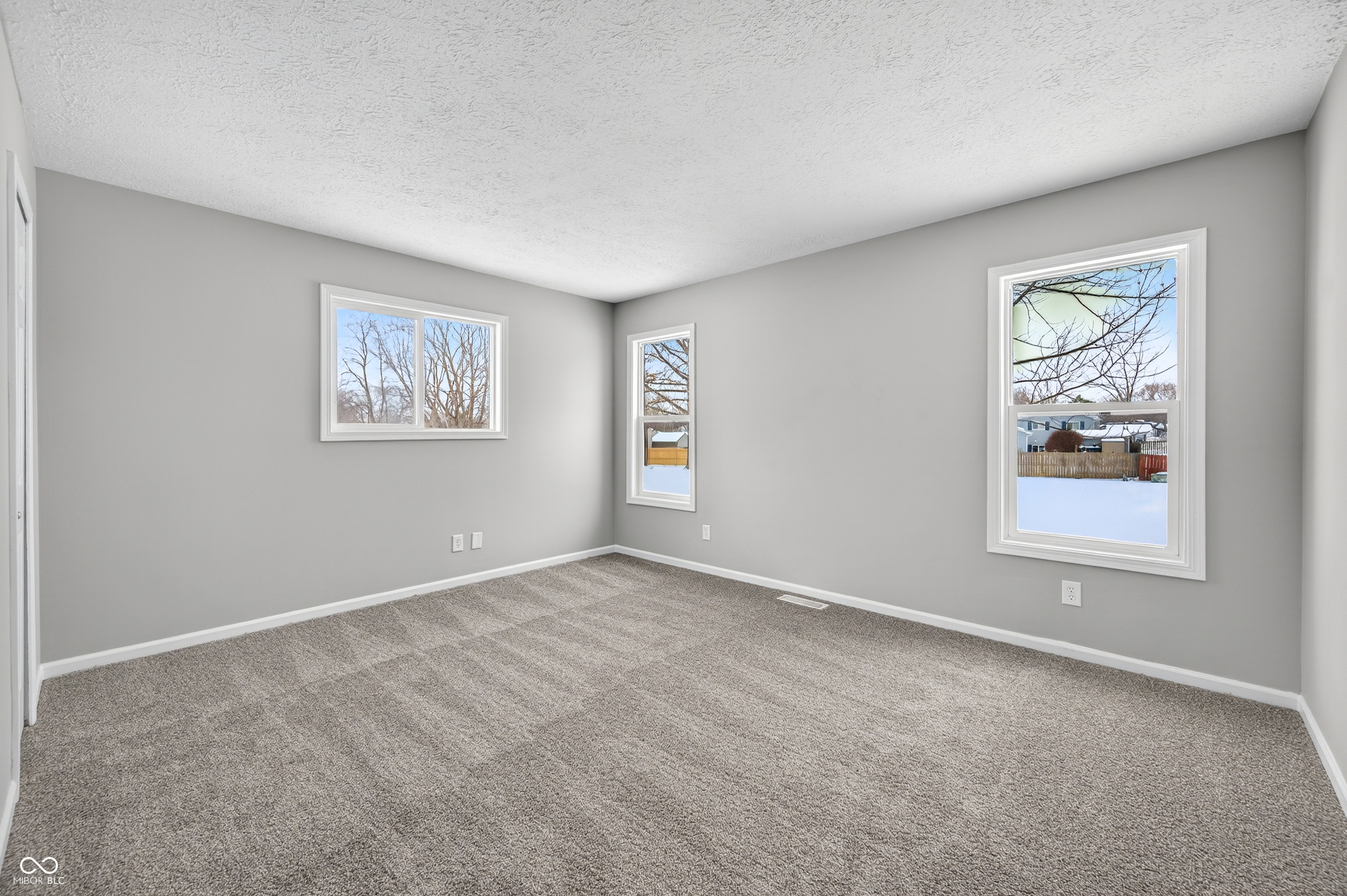 5617 Milhouse Road Indianapolis, IN 46221 - Photo 21 of 36