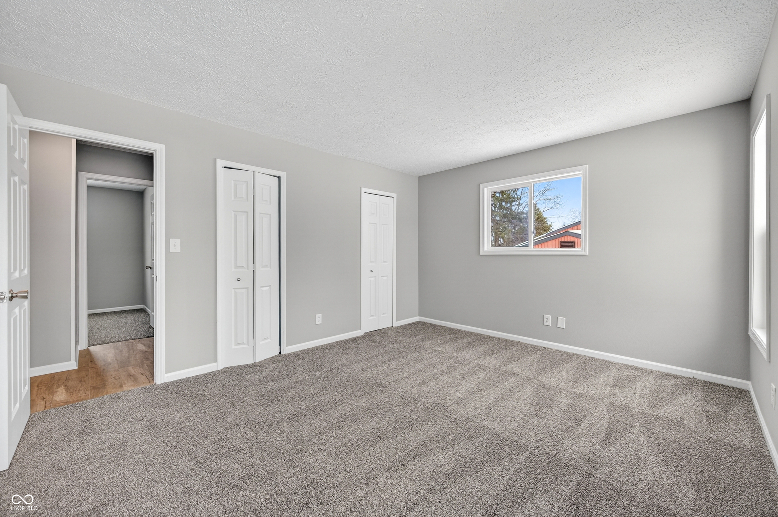 5617 Milhouse Road Indianapolis, IN 46221 - Photo 24 of 36