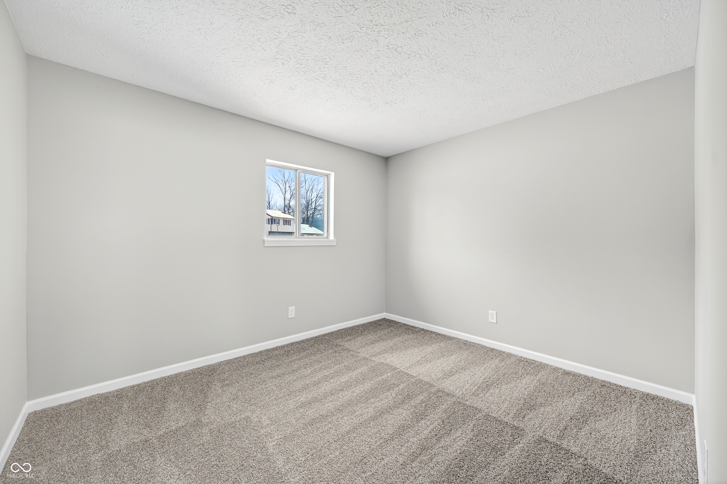 5617 Milhouse Road Indianapolis, IN 46221 - Photo 27 of 36