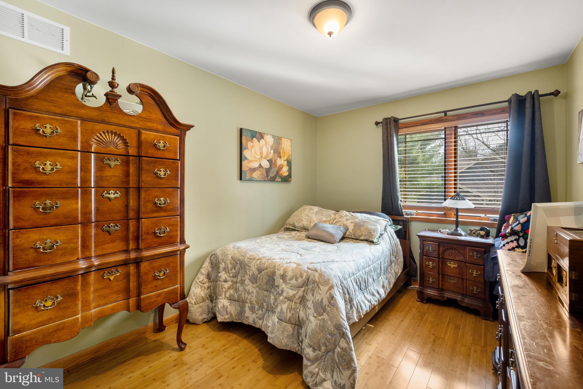 871 Frank Road West Chester, PA 19380 - Photo 20 of 33 Bedroom 2 of 4